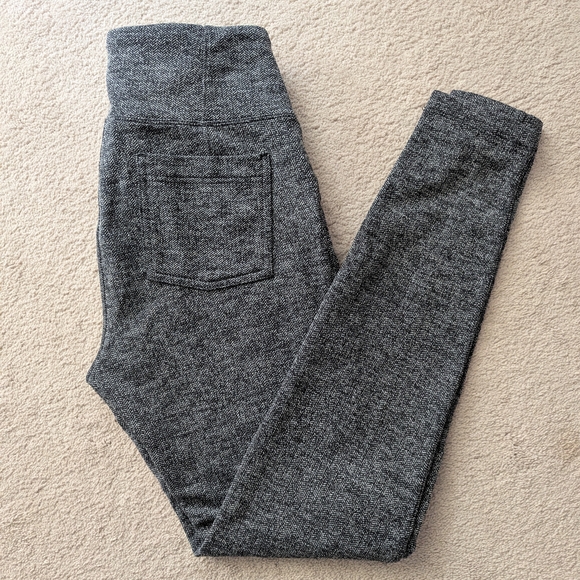 Athleta Pants - Athleta Charcoal Color Herringbone Leggings With Pockets Size Medium